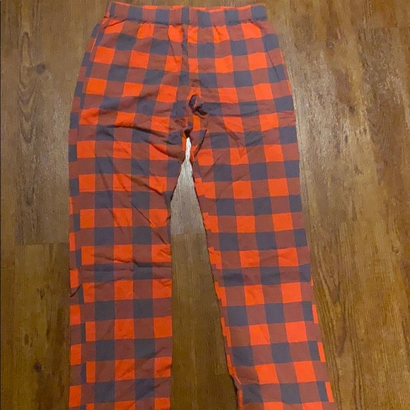Soft Buffalo plaid pajamas - Picture 3 of 4